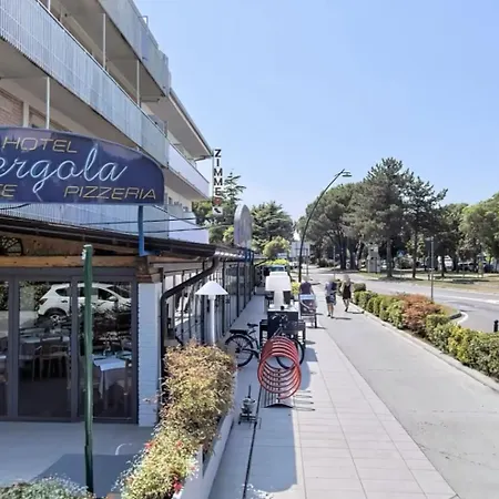 Pergola Hotel 3*