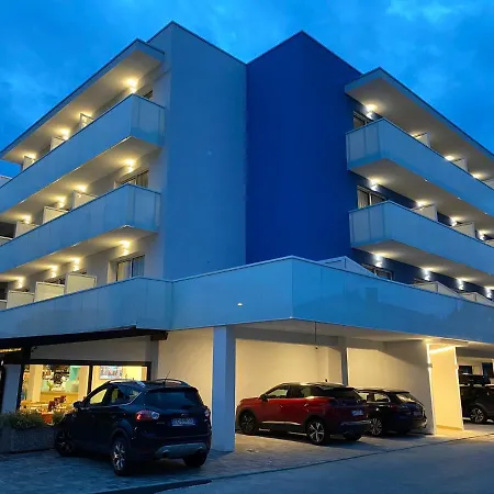 Alla Pergola Hotell 3*