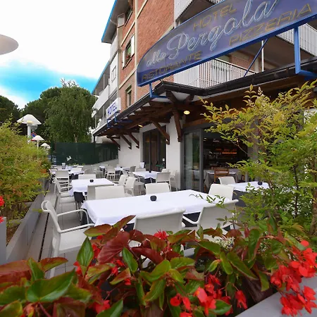 Alla Pergola Hotell 3*